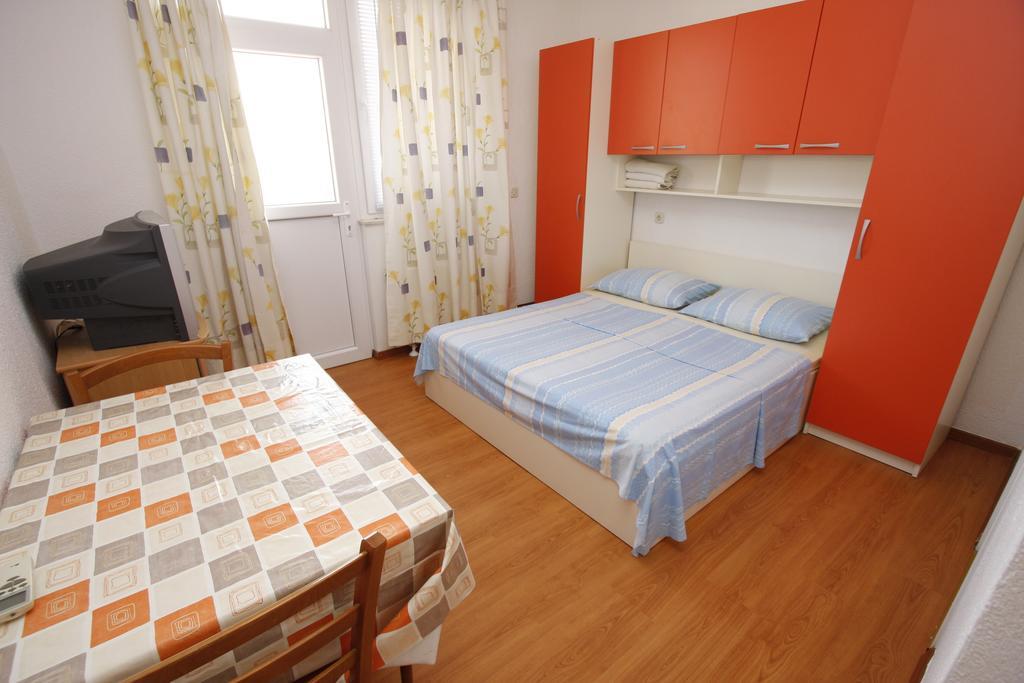 Apartments Lidus Makarska Chambre photo